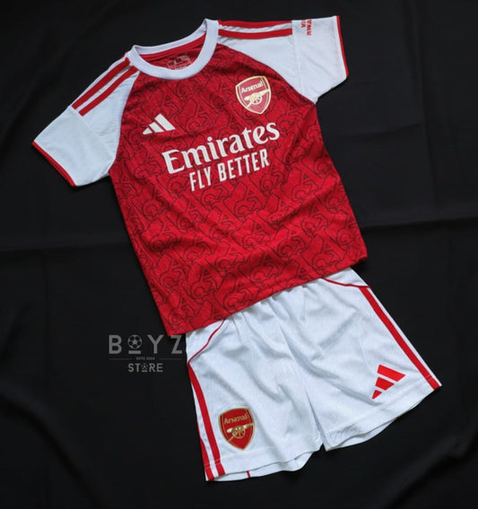 طقم الارسنال